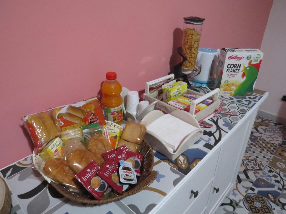 Napolide Bed & Breakfast Bagian luar foto