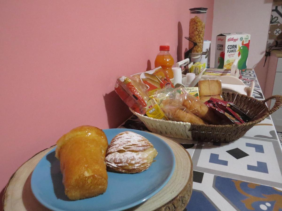 Napolide Bed & Breakfast Bagian luar foto